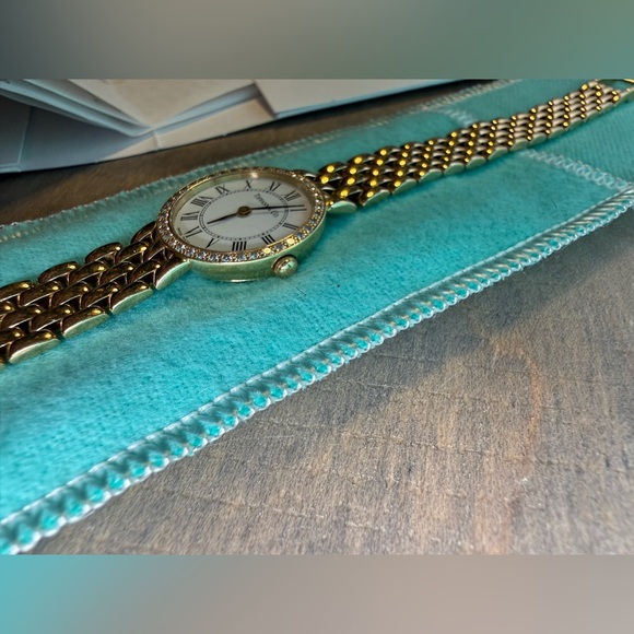 Vintage Tiffany & Co. ladies 14k yellow gold watch with diamonds around bezel. - Picture 10 of 12